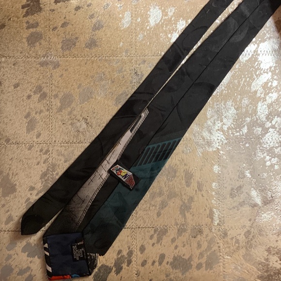 Retro Iron Man Men’s tie - Picture 6 of 6